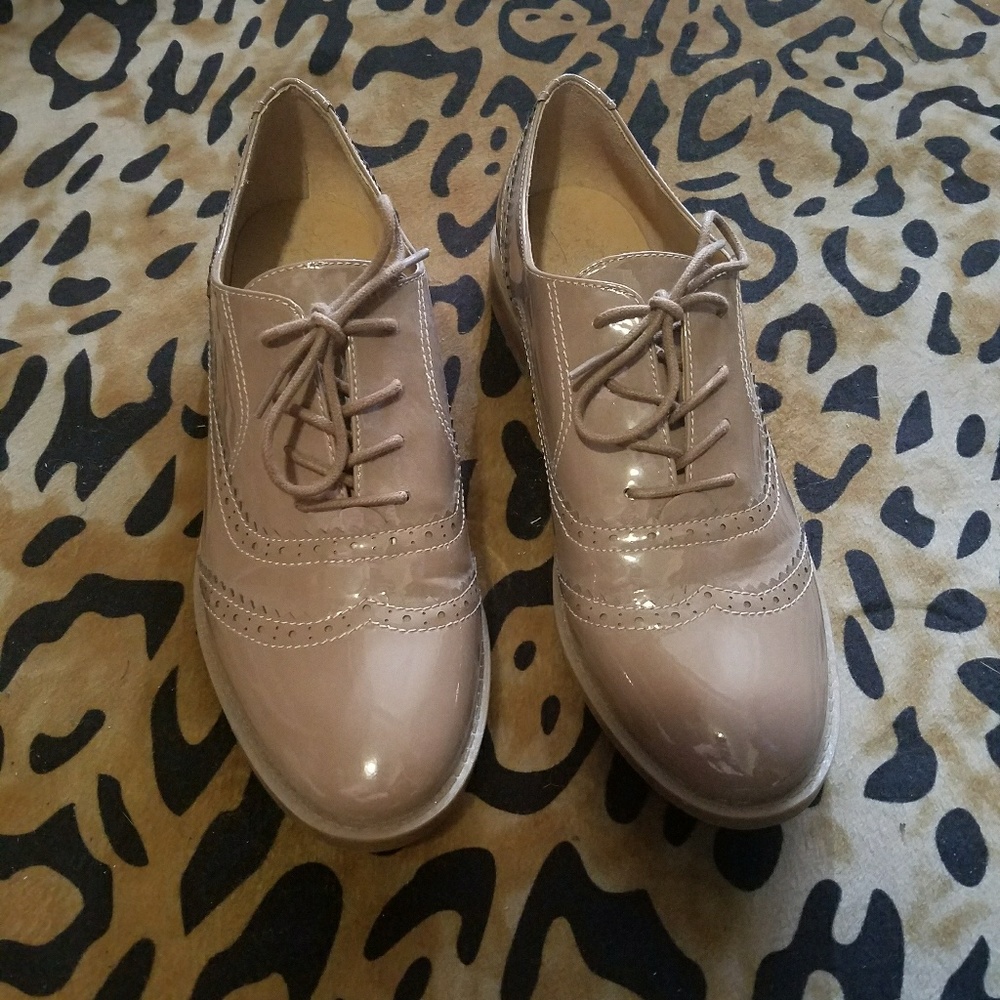 Franco Sarto Oxford style shoes